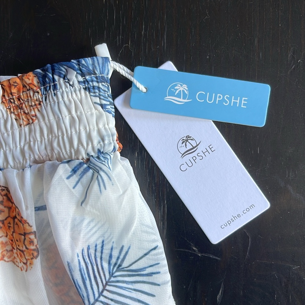 NWT Live Life on the Beach CUPSHE Comfy Vacation Pineapple Skirt
